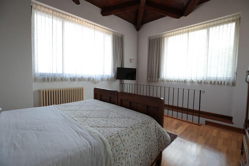 Il Castellaro Country House Перуджа Екстер'єр фото